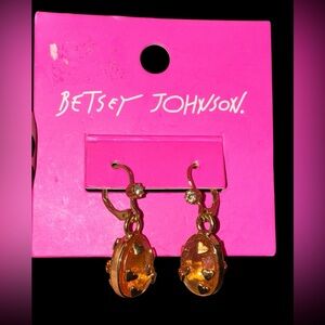BETSEY JOHNSON Gold Illusion Egg-Shaped Earrings Middle Crystal & Hearts NEW NWT